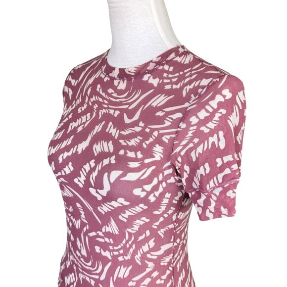 SKIMS Summer Mesh Raspberry Swirl Logo Sheer Short Sleeve Fitted Slim Top Shirt - Picture 5 of 11